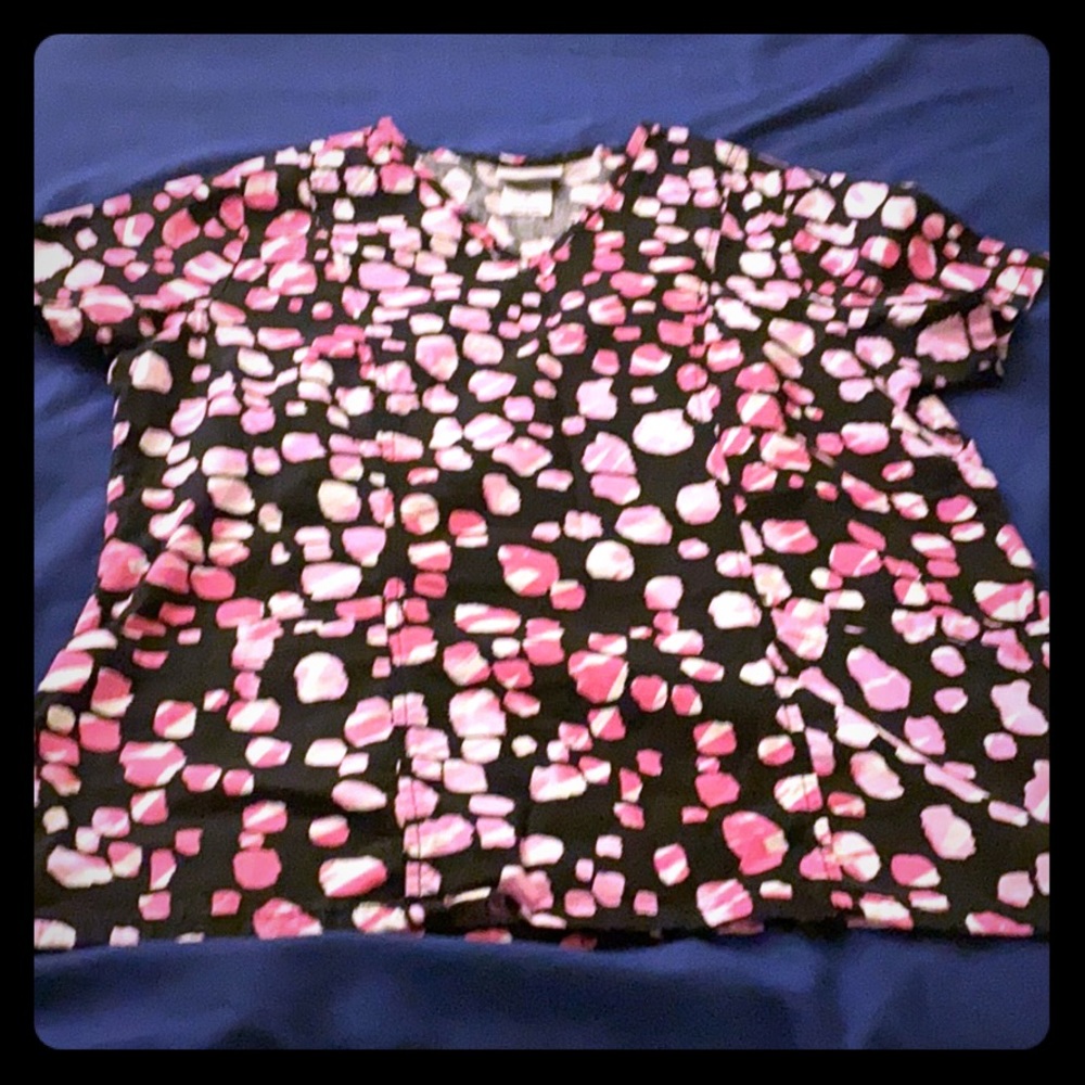Scrub top